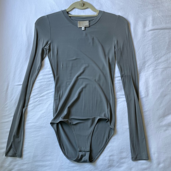 Wilfred LE FOU Bodysuit - Picture 2 of 7